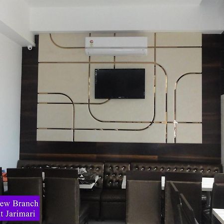 Hotel Naaz Executive Mumbai Dış mekan fotoğraf