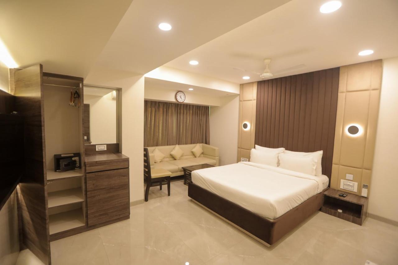 Hotel Naaz Executive Mumbai Dış mekan fotoğraf