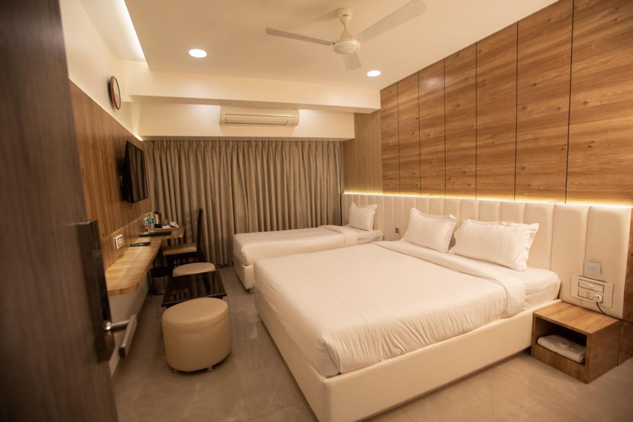 Hotel Naaz Executive Mumbai Dış mekan fotoğraf